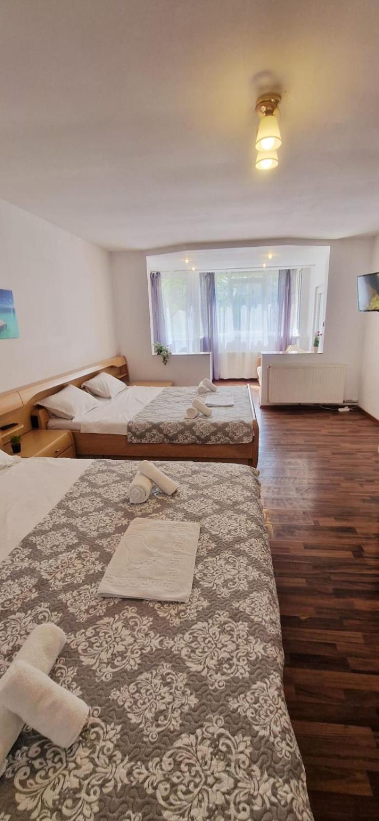 Stephanie Apartment-Centru Civic Брашов Экстерьер фото