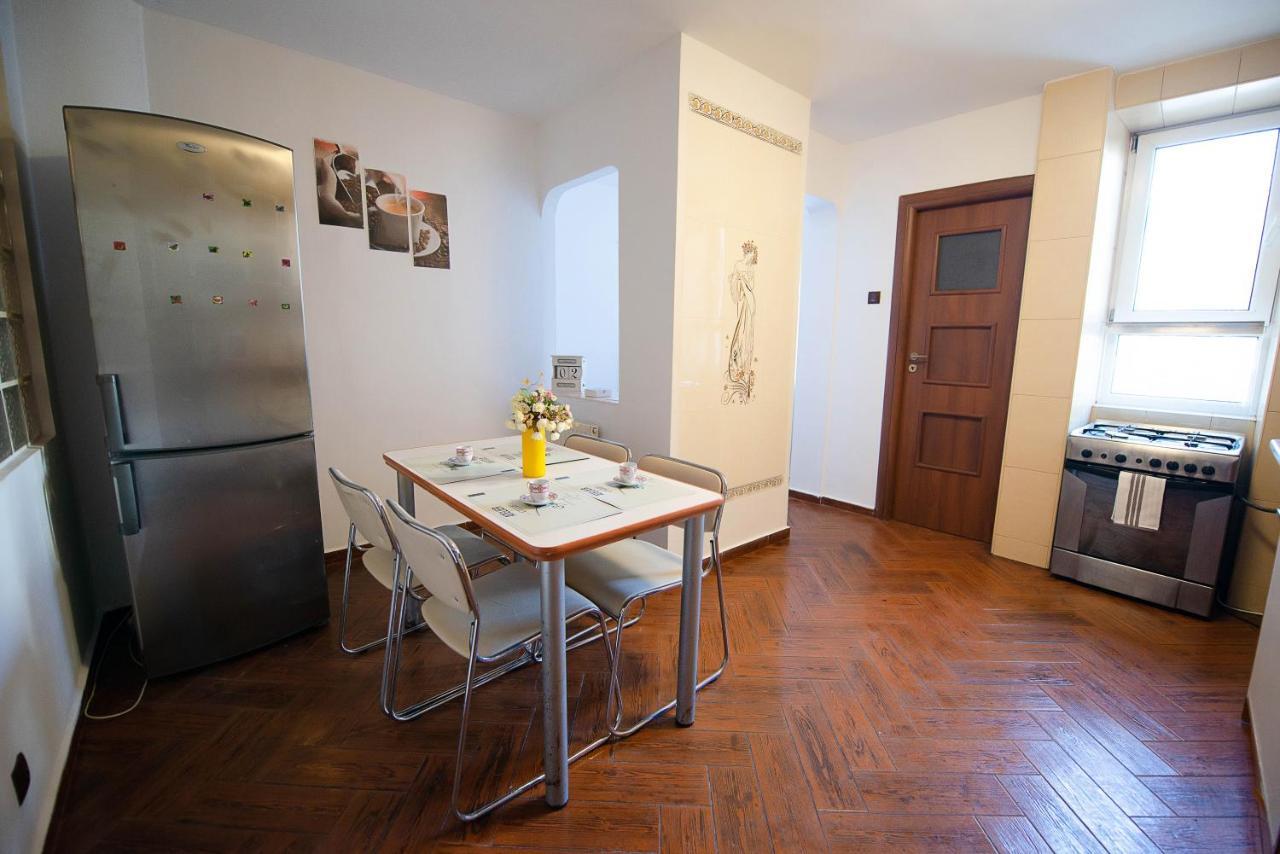 Stephanie Apartment-Centru Civic Брашов Экстерьер фото